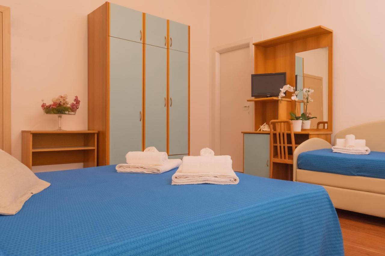 Hotel Merano 미사노아드리아티코 외부 사진